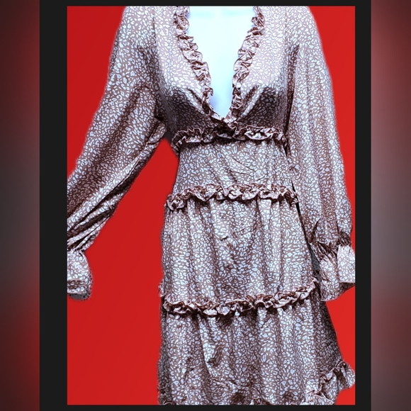 A-line  V-Neck Cutout Back Dress by Zaful Forever Young - Picture 8 of 11